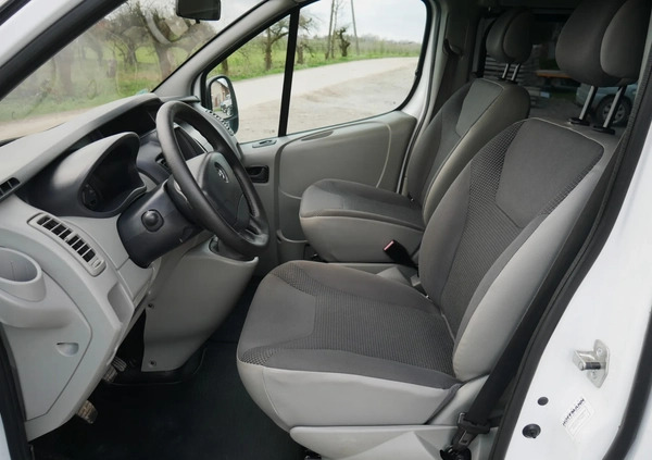 Opel Vivaro cena 62900 przebieg: 164976, rok produkcji 2012 z Chorzele małe 781